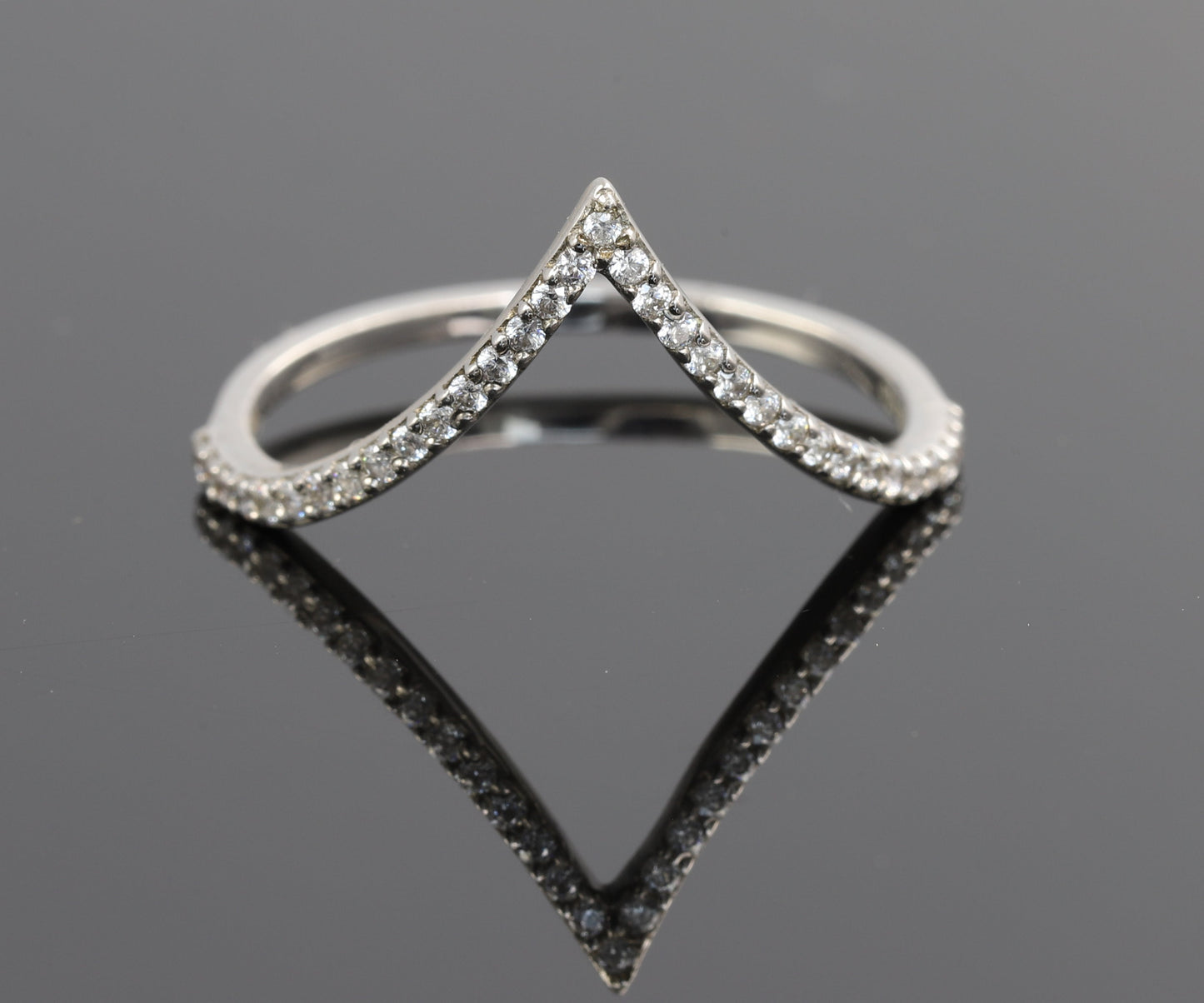 V Shape Round Cut Moissanite Wedding Band