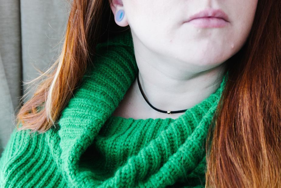 Choker with Bead by dav store